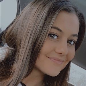 Meet your Posher, Ali